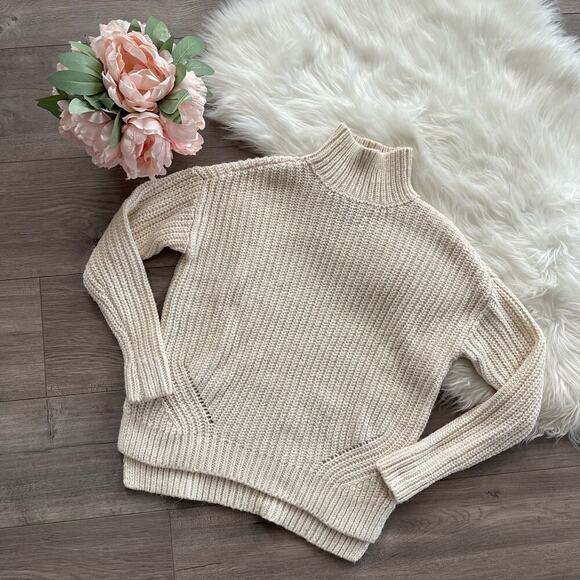 Ann Taylor Ivory Cream Ribbed Wool Thick Knit Turtleneck Sweater XS - Picture 2 of 5
